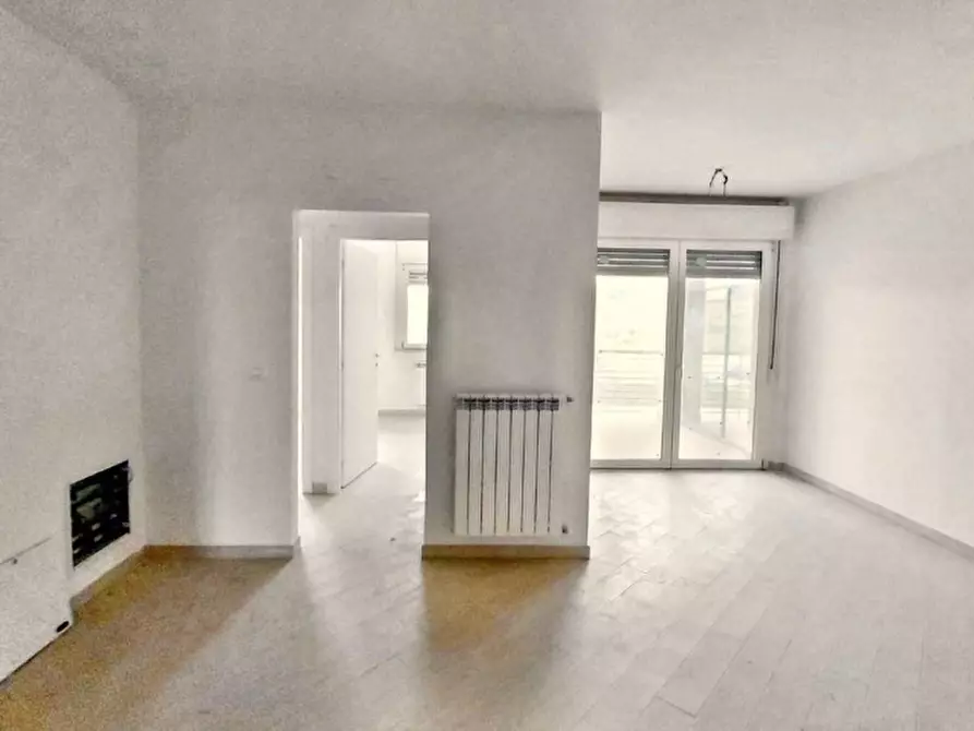 Immagine 1 di Appartamento in vendita  in Via Vittorio De Sica, N. 5-7 a Fiumicino