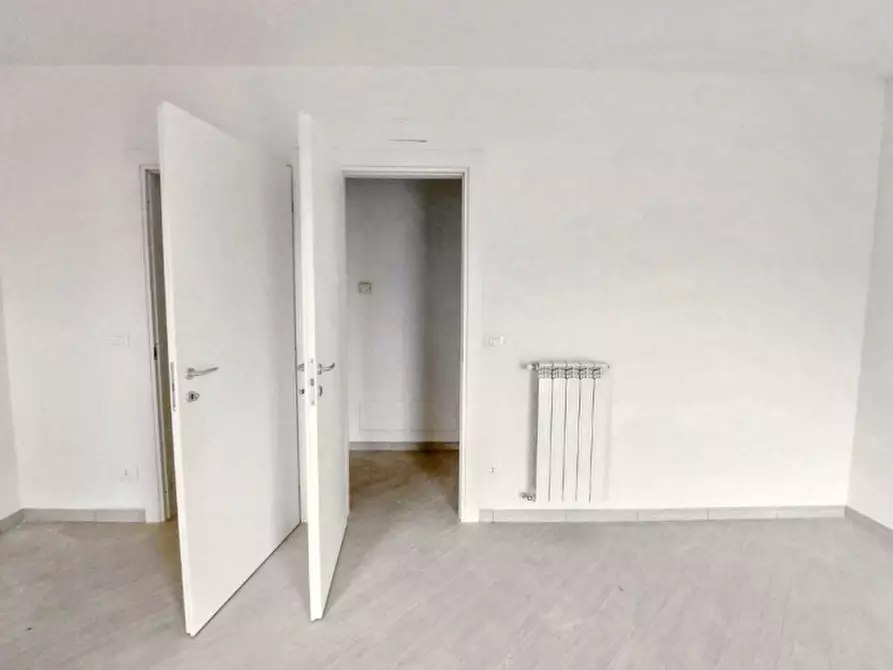 Immagine 7 di Appartamento in vendita  in Via Vittorio De Sica, N. 5-7 a Fiumicino