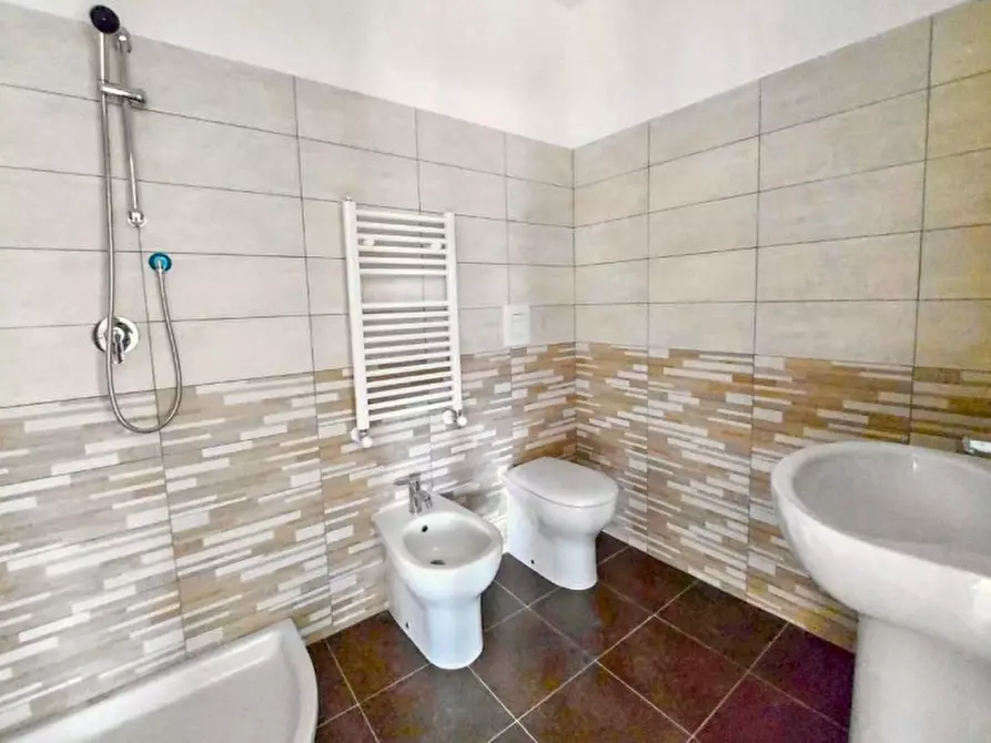 Immagine 5 di Appartamento in vendita  in Via Vittorio De Sica, N. 5-7 a Fiumicino