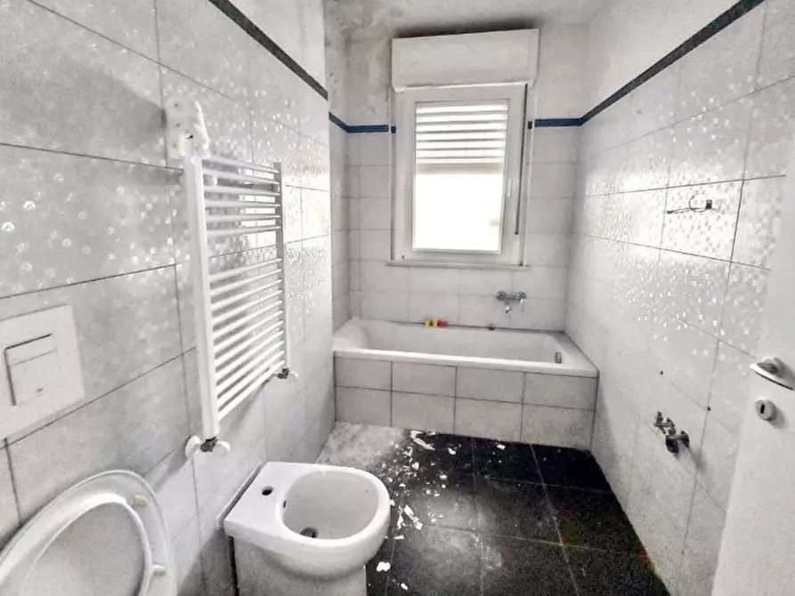 Immagine 5 di Appartamento in vendita  in Via Vittorio De Sica, N. 5-7 a Fiumicino