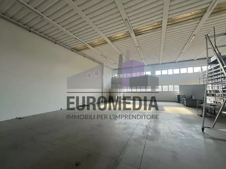 Immagine 2 di Capannone industriale in vendita  in Via Vivaldi a Brendola