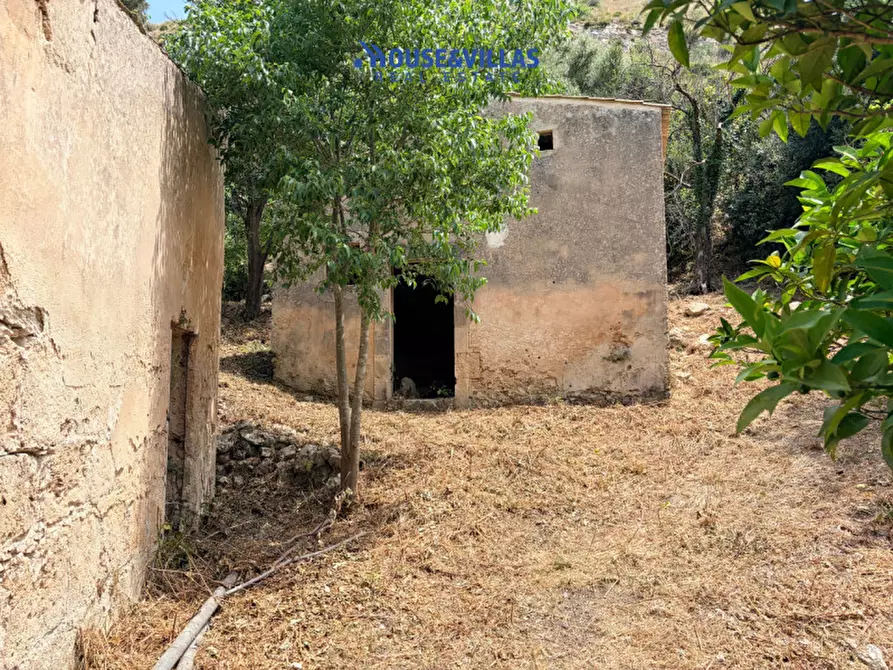 Immagine 15 di Villa in vendita  in contrada fiumara a Noto
