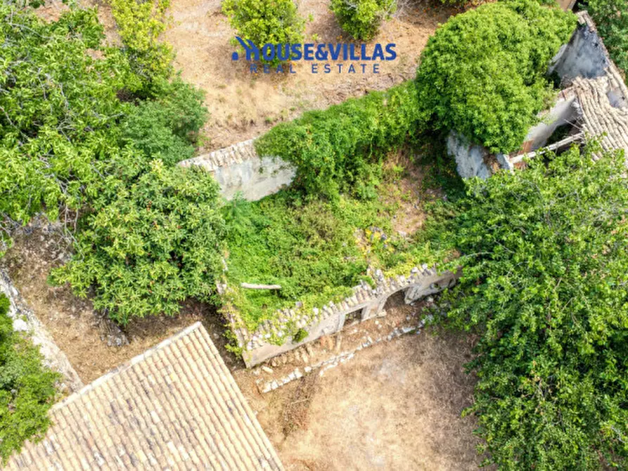 Immagine 25 di Villa in vendita  in contrada fiumara a Noto