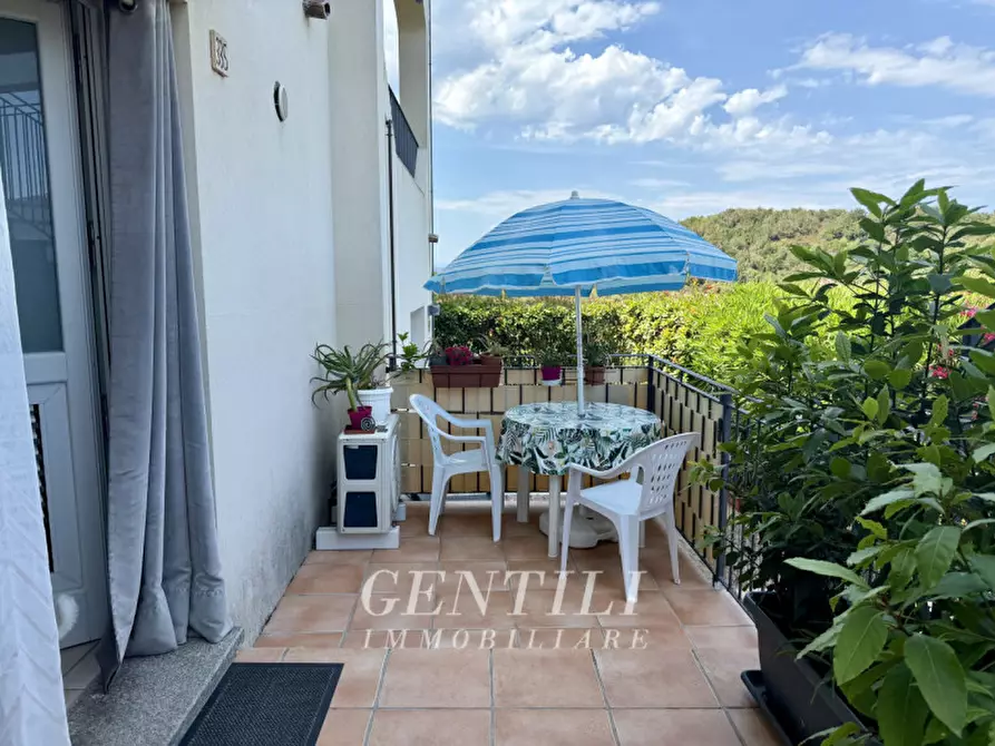Immagine 11 di Appartamento in vendita  a Arzachena