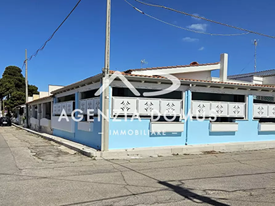 Immagine 24 di Villetta a schiera in vendita  in Via Delle Rose angolo via Otranto a Taviano