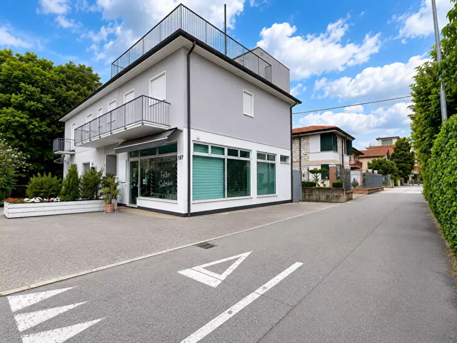 Immagine 1 di Casa bifamiliare in vendita  in Viale Anconetta, 165 a Vicenza