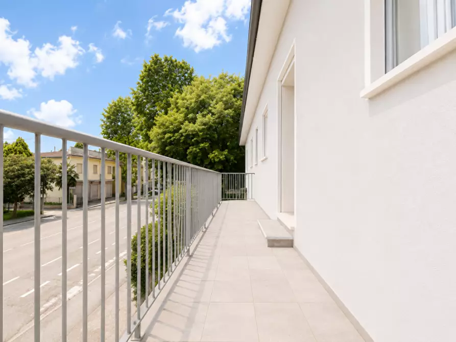 Immagine 7 di Casa bifamiliare in vendita  in Viale Anconetta, 165 a Vicenza