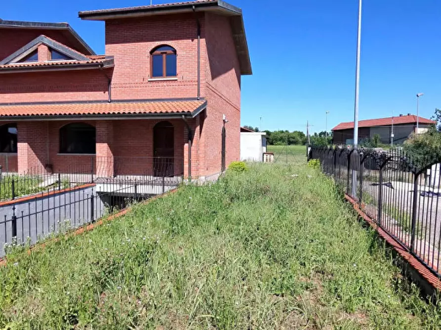 Immagine 3 di Villetta a schiera in vendita  in Strada del Corno Basso Chialano a Villanova D'asti
