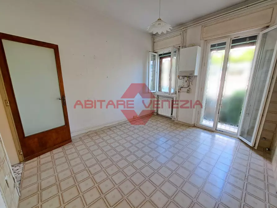 Immagine 1 di Appartamento in vendita  in Via Sandro Gallo 43 a Venezia