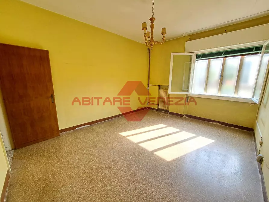 Immagine 15 di Appartamento in vendita  in Via Sandro Gallo 43 a Venezia
