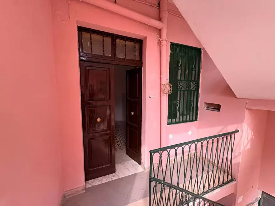 Immagine 8 di Appartamento in affitto  in via curtoli n°10 a Torre Del Greco
