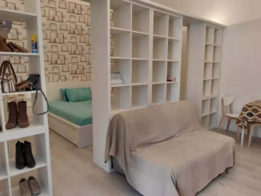 Immagine 13 di Appartamento in affitto  in Vico Maiorani a Napoli