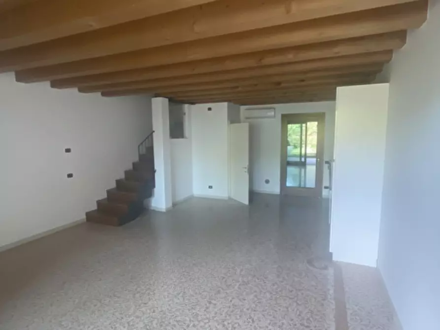 Immagine 6 di Appartamento in vendita  a Creazzo