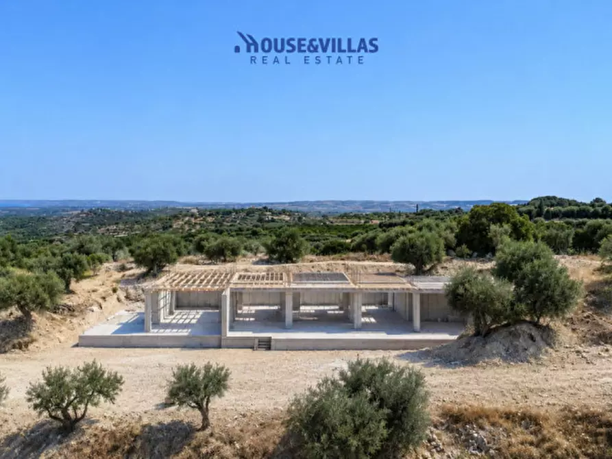 Immagine 5 di Villa in vendita  in Via Dogali e Saati a Noto