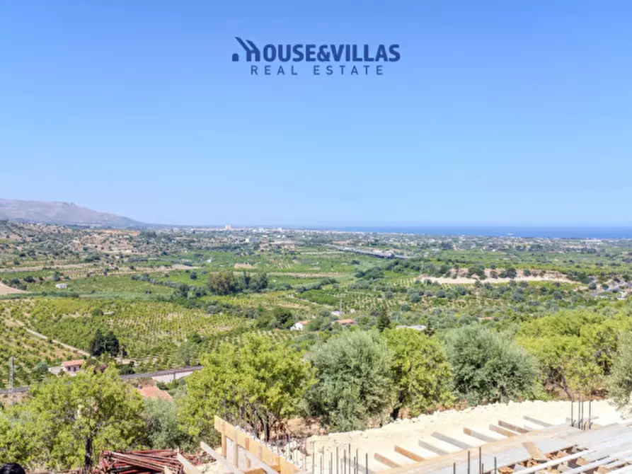 Immagine 15 di Villa in vendita  in Via Dogali e Saati a Noto