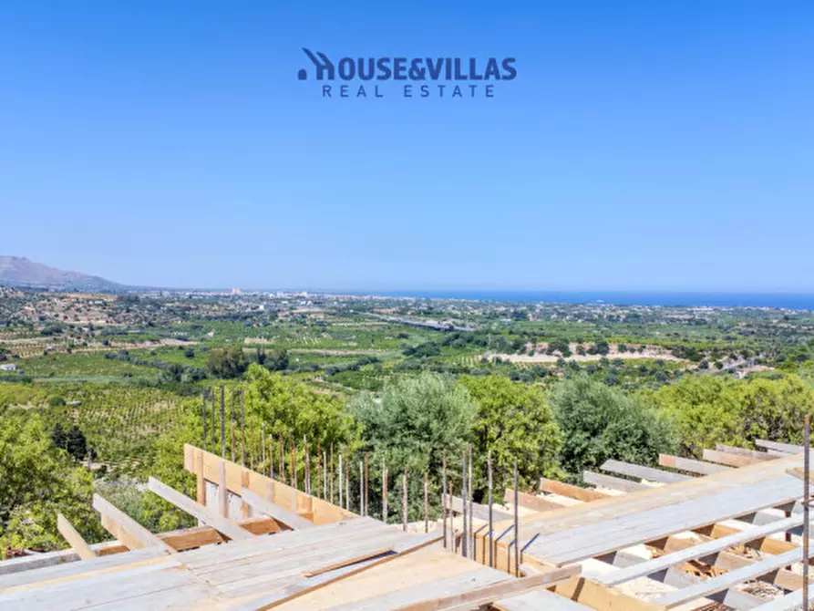 Immagine 19 di Villa in vendita  in Via Dogali e Saati a Noto