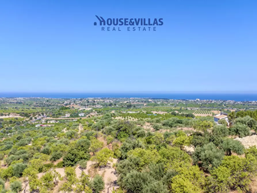 Immagine 23 di Villa in vendita  in Via Dogali e Saati a Noto