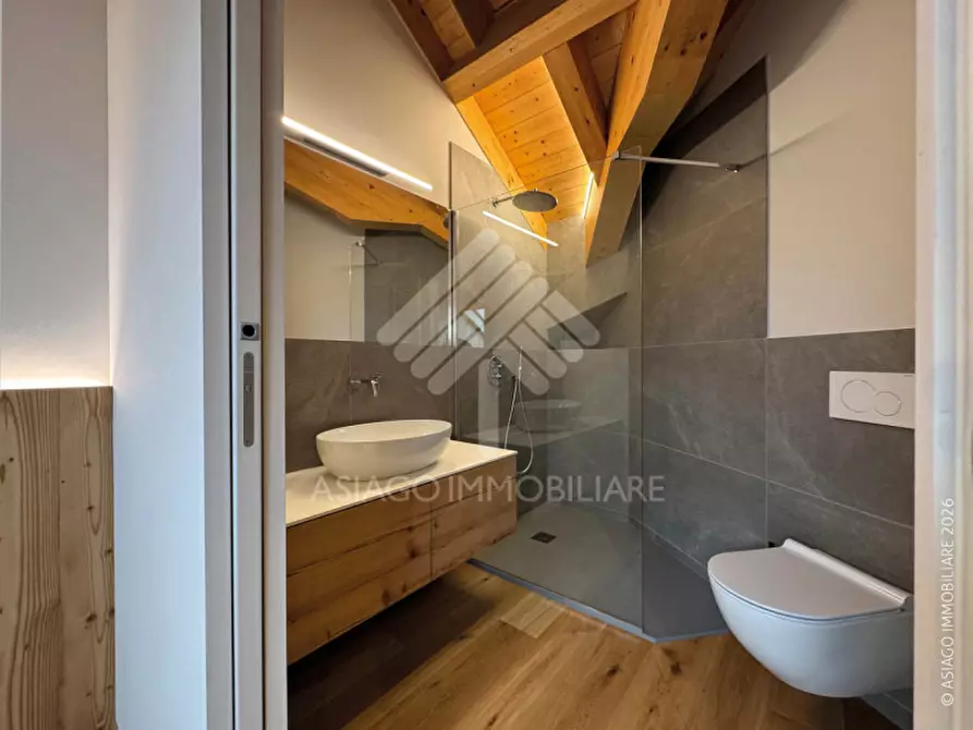 Immagine 15 di Appartamento in affitto  in Via Generale Cristiano Lobbia a Asiago