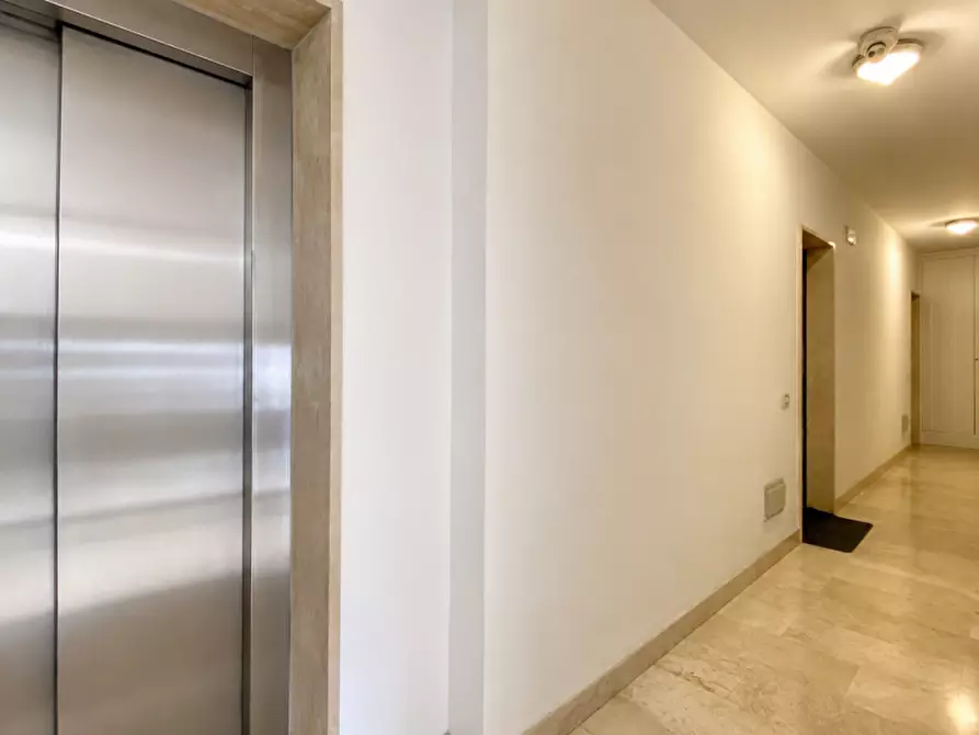 Immagine 11 di Appartamento in vendita  in Viale San Lazzaro, 108 a Vicenza