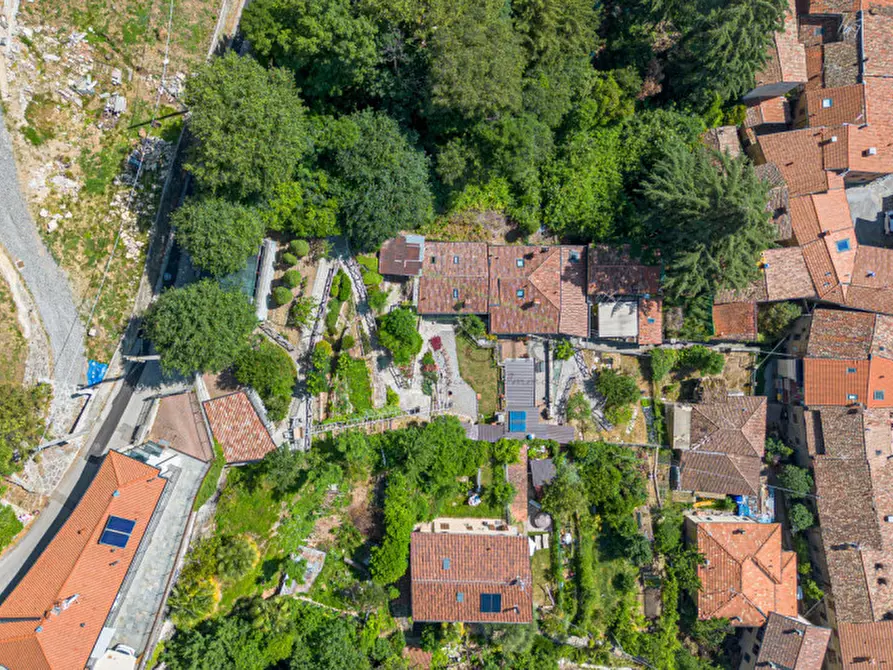 Immagine 2 di Casa indipendente in vendita  in Via ai Monti a Albavilla