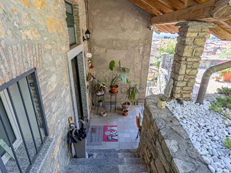 Immagine 10 di Casa indipendente in vendita  in Via ai Monti a Albavilla