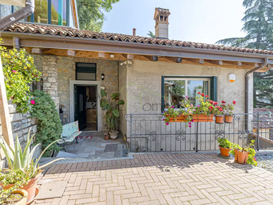 Immagine 16 di Casa indipendente in vendita  in Via ai Monti a Albavilla