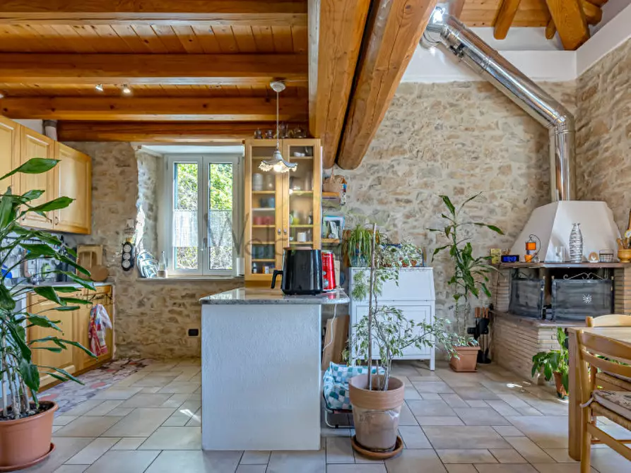 Immagine 28 di Casa indipendente in vendita  in Via ai Monti a Albavilla