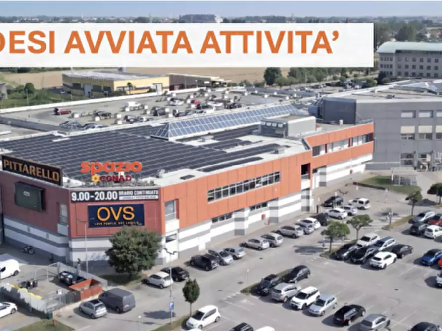 Immagine 1 di Attività commerciale in vendita  in Piove di Sacco a Piove Di Sacco