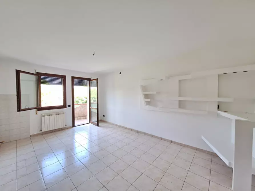 Immagine 3 di Appartamento in vendita  in Via Vallini 28 a Rovigo
