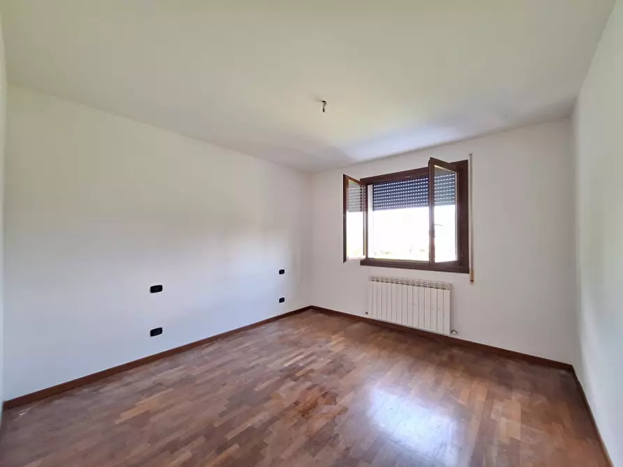 Immagine 10 di Appartamento in vendita  in Via Vallini 28 a Rovigo