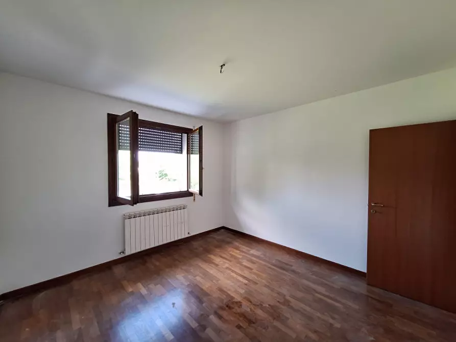 Immagine 11 di Appartamento in vendita  in Via Vallini 28 a Rovigo