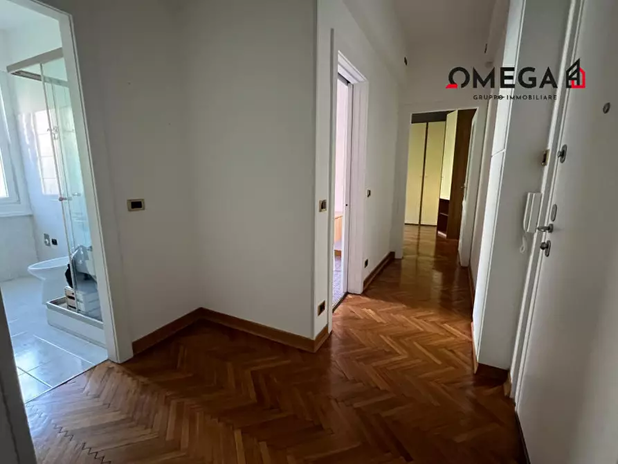 Immagine 11 di Appartamento in vendita  in Viale Gabriele D'Annunzio 40 a Trieste
