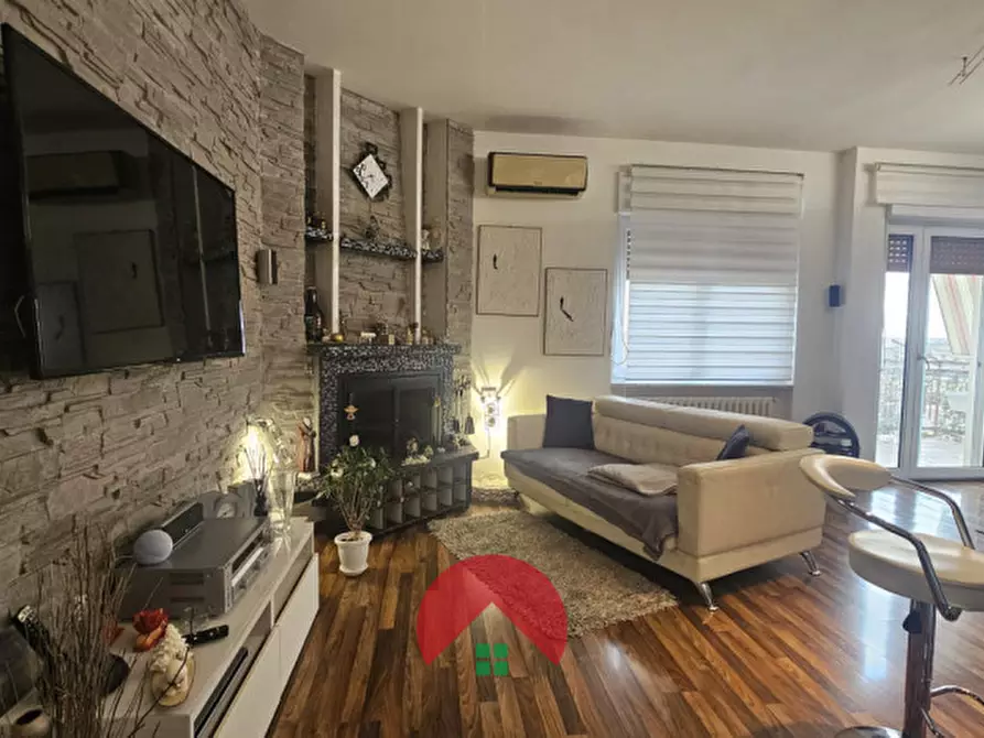 Immagine 5 di Appartamento in vendita  in Via Enrico Fermi a Matera