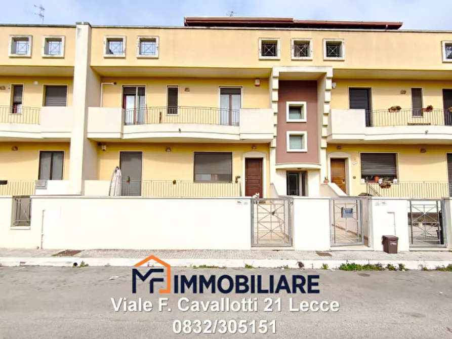 Immagine 1 di Casa bifamiliare in vendita  in Via Niccolò Machiavelli a Cavallino