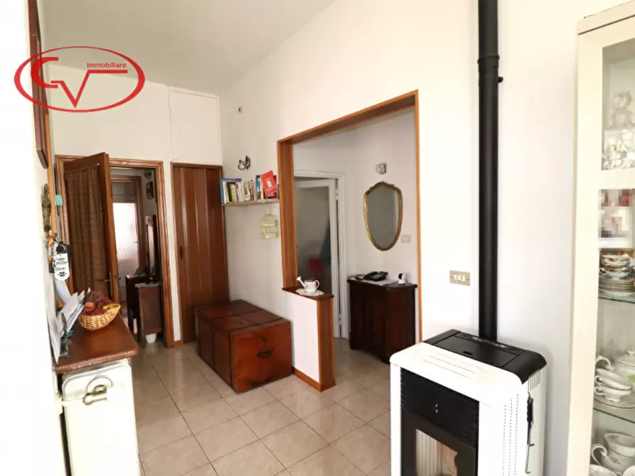 Immagine 8 di Appartamento in vendita  in via isonzo a Montevarchi