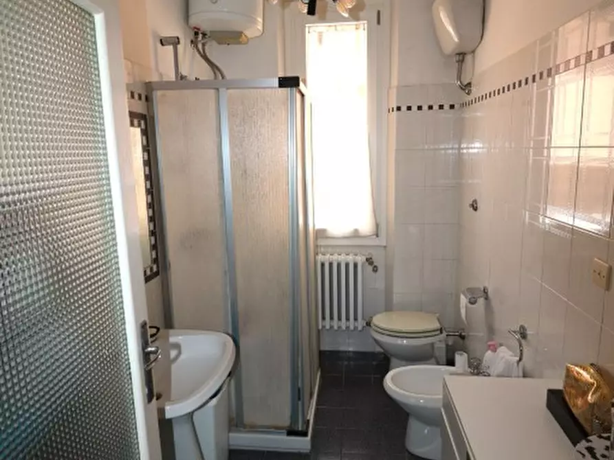 Immagine 22 di Appartamento in vendita  in via isonzo a Montevarchi