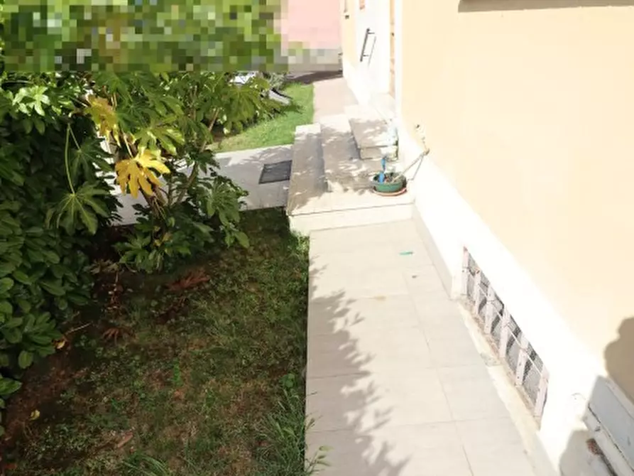 Immagine 30 di Appartamento in vendita  in via isonzo a Montevarchi
