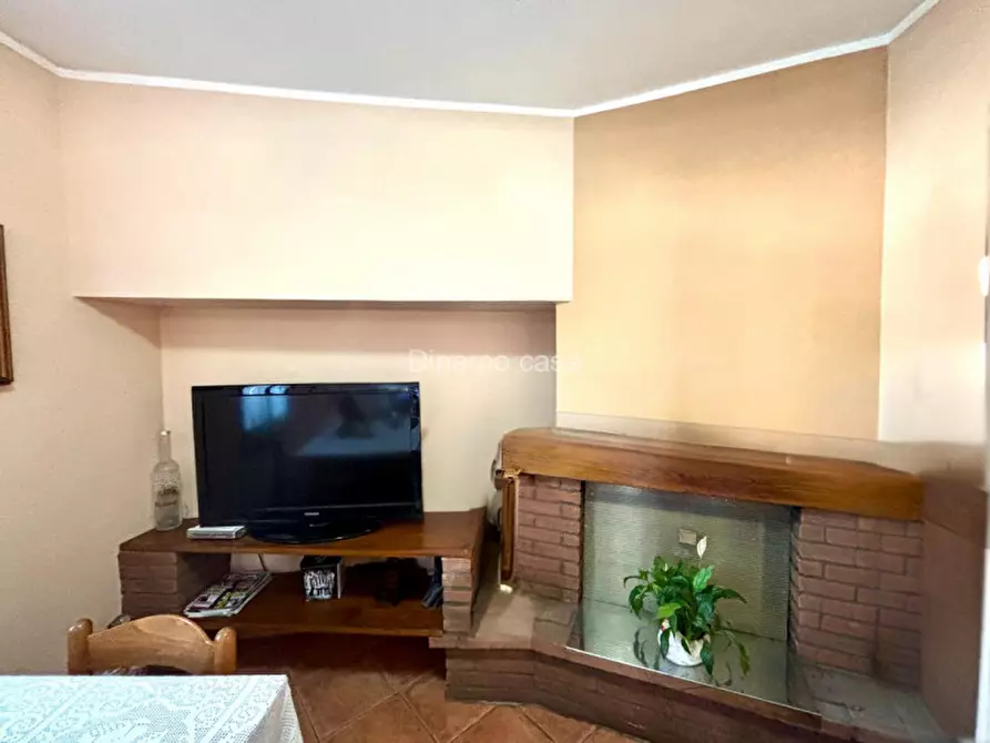 Immagine 3 di Casa indipendente in vendita  in Via Giulio Braga a Vaiano