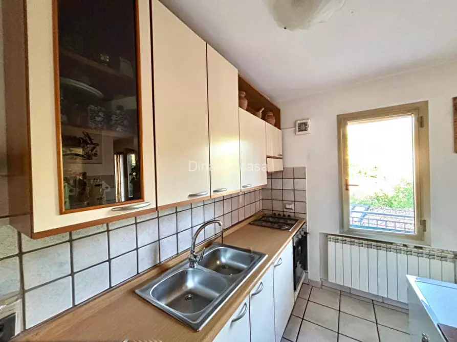 Immagine 5 di Casa indipendente in vendita  in Via Giulio Braga a Vaiano