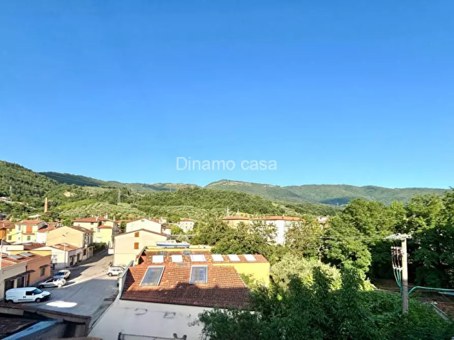 Immagine 17 di Casa indipendente in vendita  in Via Giulio Braga a Vaiano