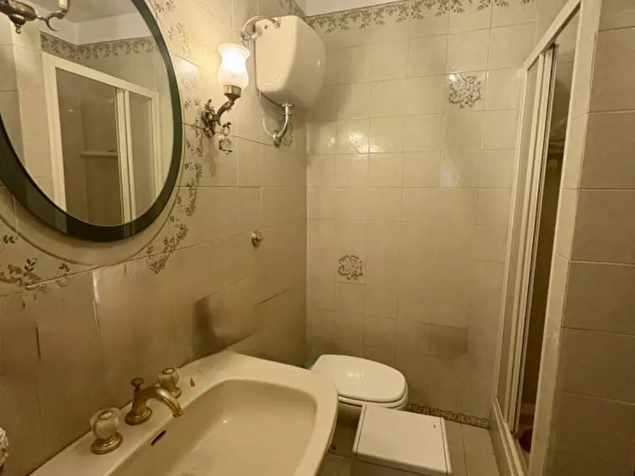 Immagine 17 di Casa bifamiliare in vendita  in Centro a Terranuova Bracciolini