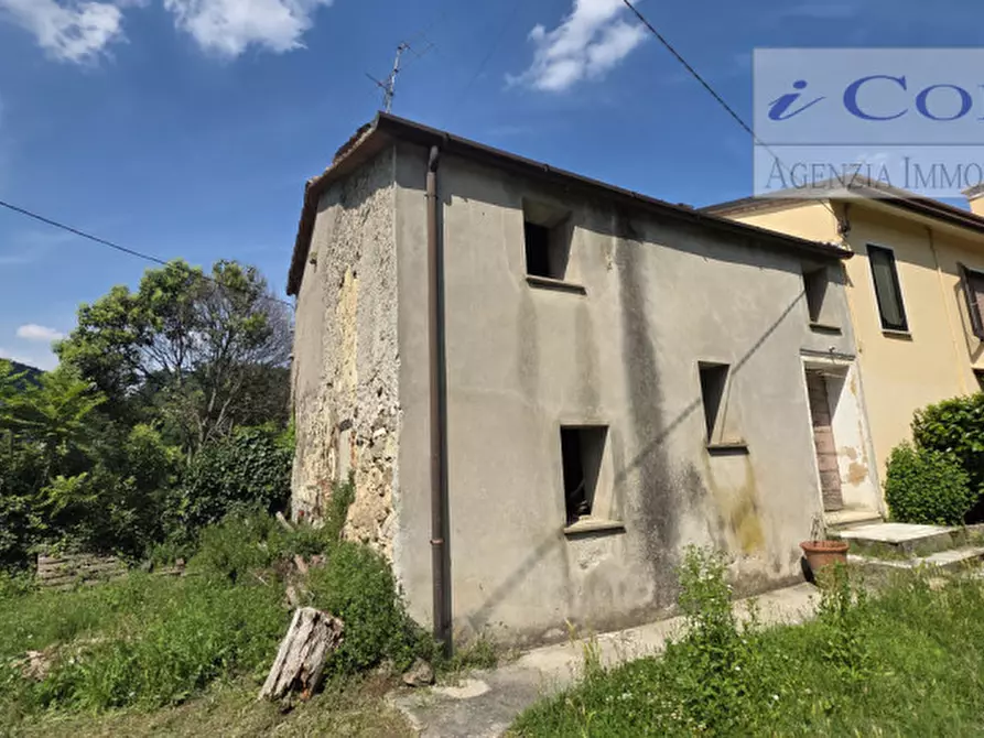 Immagine 1 di Rustico / casale in vendita  in Via Fonda a Teolo