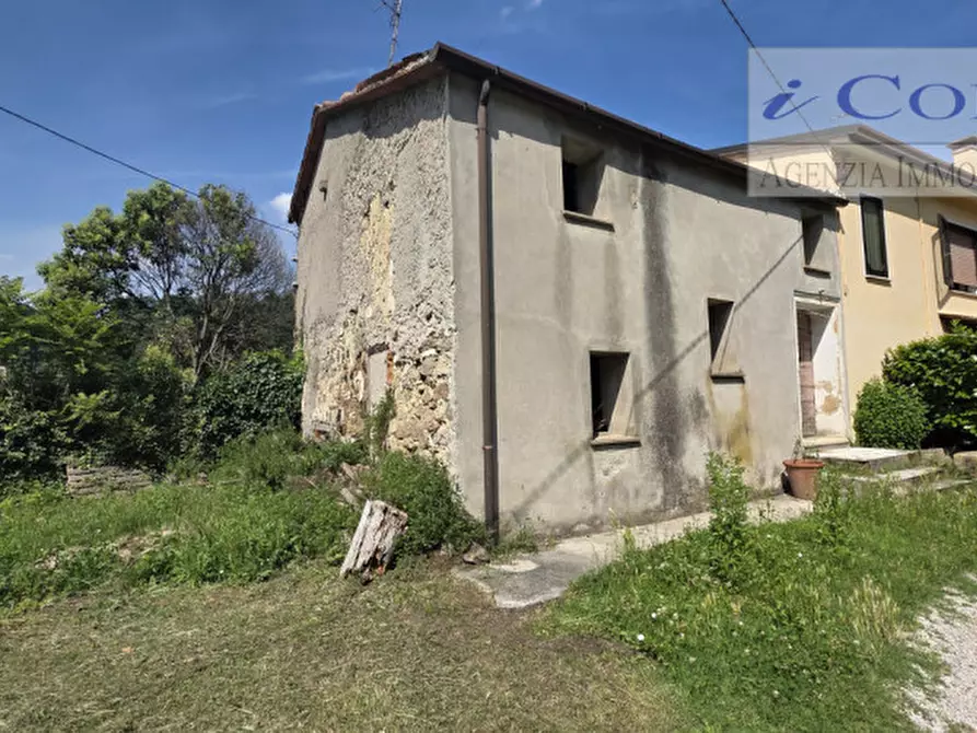 Immagine 3 di Rustico / casale in vendita  in Via Fonda a Teolo