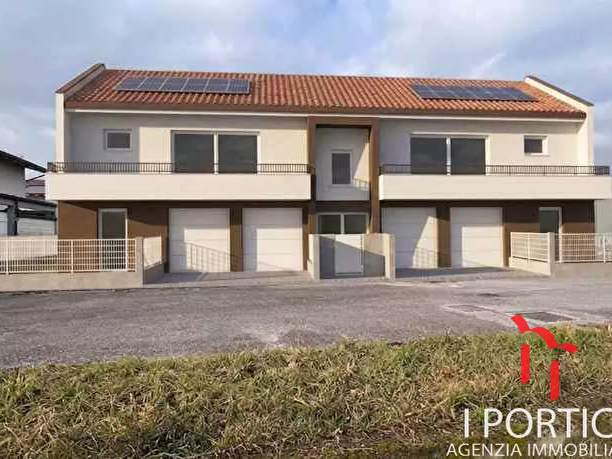 Immagine 2 di Appartamento in vendita  in via mascagni a Salzano