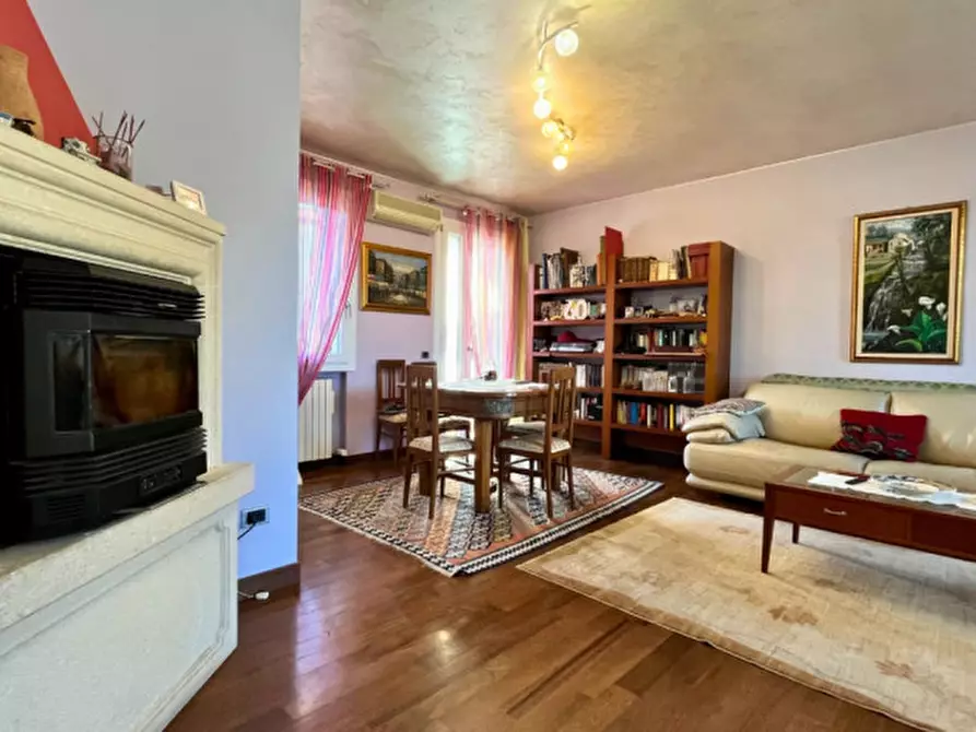 Immagine 6 di Casa bifamiliare in vendita  in Via Enrico Fermi, 1 a Barbarano Mossano