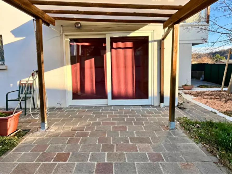 Immagine 16 di Casa bifamiliare in vendita  in Via Enrico Fermi, 1 a Barbarano Mossano