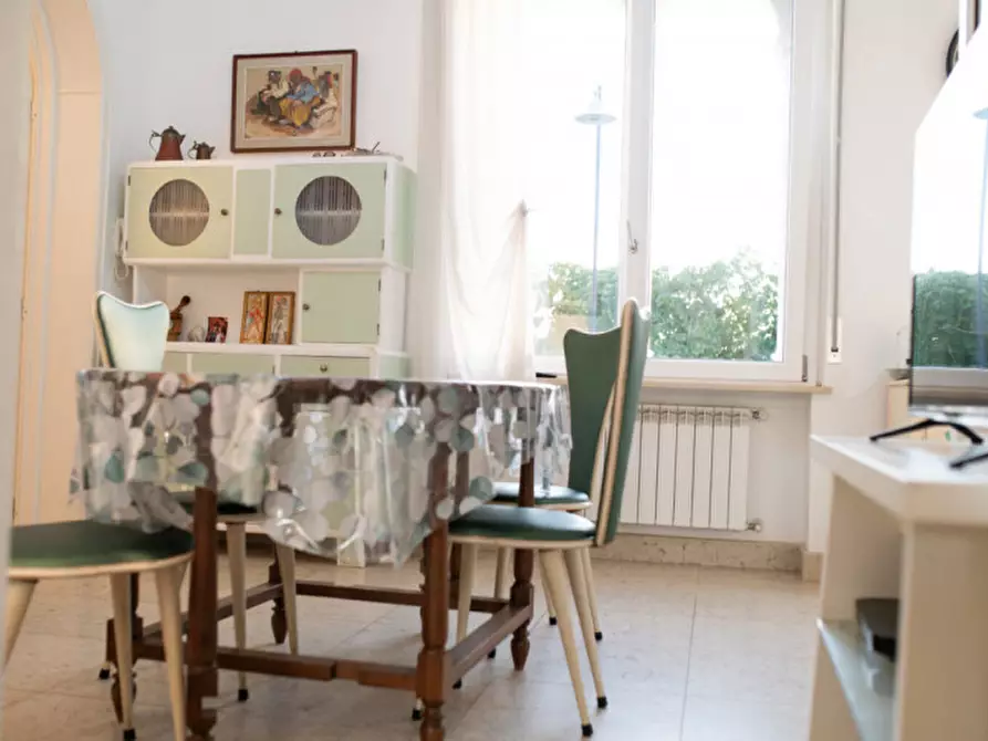 Immagine 7 di Casa trifamiliare in vendita  in Marina Cala de' Medici a Rosignano Marittimo