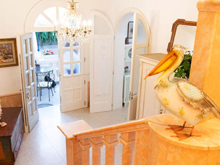 Immagine 10 di Casa trifamiliare in vendita  in Marina Cala de' Medici a Rosignano Marittimo