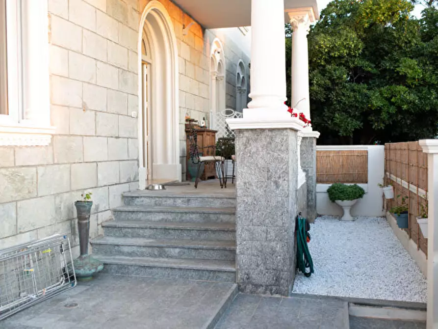 Immagine 12 di Casa trifamiliare in vendita  in Marina Cala de' Medici a Rosignano Marittimo