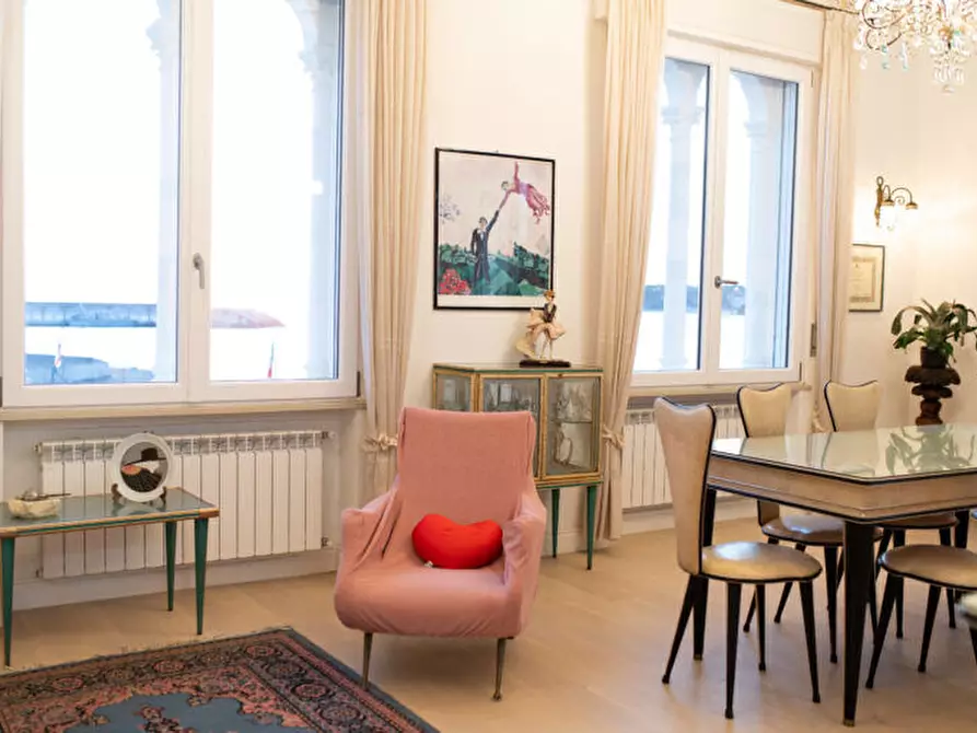 Immagine 17 di Casa trifamiliare in vendita  in Marina Cala de' Medici a Rosignano Marittimo